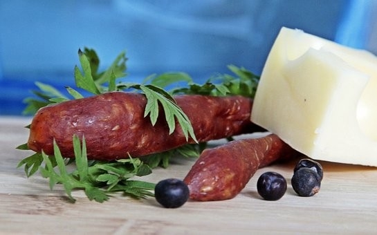 De antibacteriële Antimicrobial Emulgator van Glycerolmonolaurate verlengt Houdbaarheid voor Hotdogs