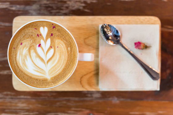 Kosjer Gediplomeerd Additief voor levensmiddelen Gedistilleerd Monoglyceride voor Koffiebleekwater